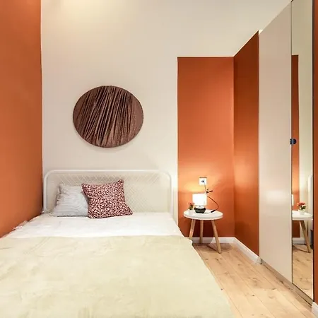 公寓 Cozy In Akacfa St, Sun